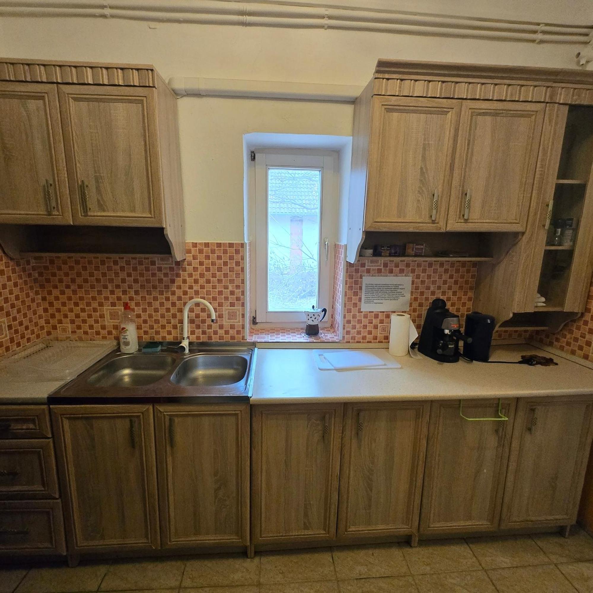 Orsi Apartman / Vendeghaz Kecskemet Exterior photo