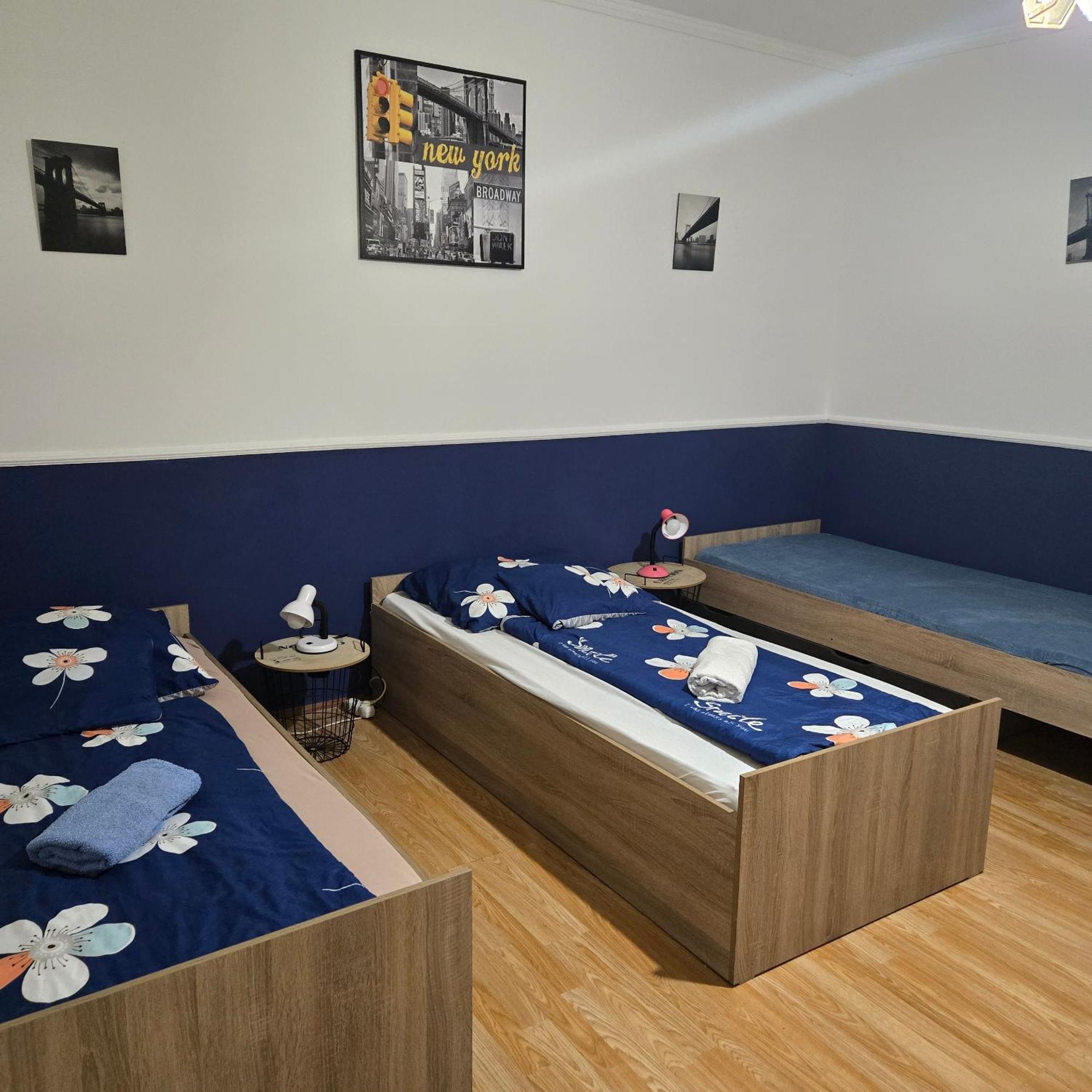 Orsi Apartman / Vendeghaz Kecskemet Exterior photo